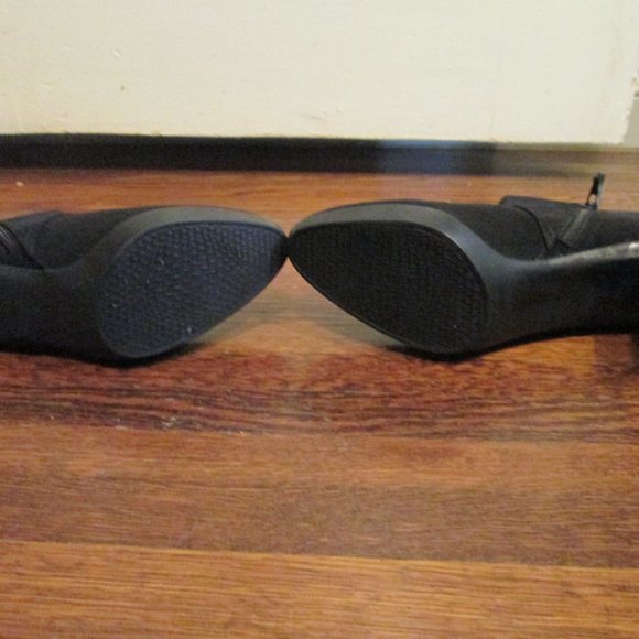 Stuart Weitzman Black Gore Tex Ankle Boots Size 7 High Heel Side Zipper - Picture 6 of 11